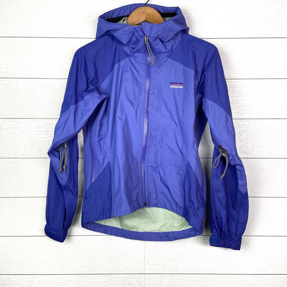 Patagonia Women's Purple Hooded Windbreaker Jacket